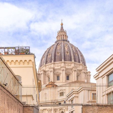 La Vaticana Roma Esterno foto